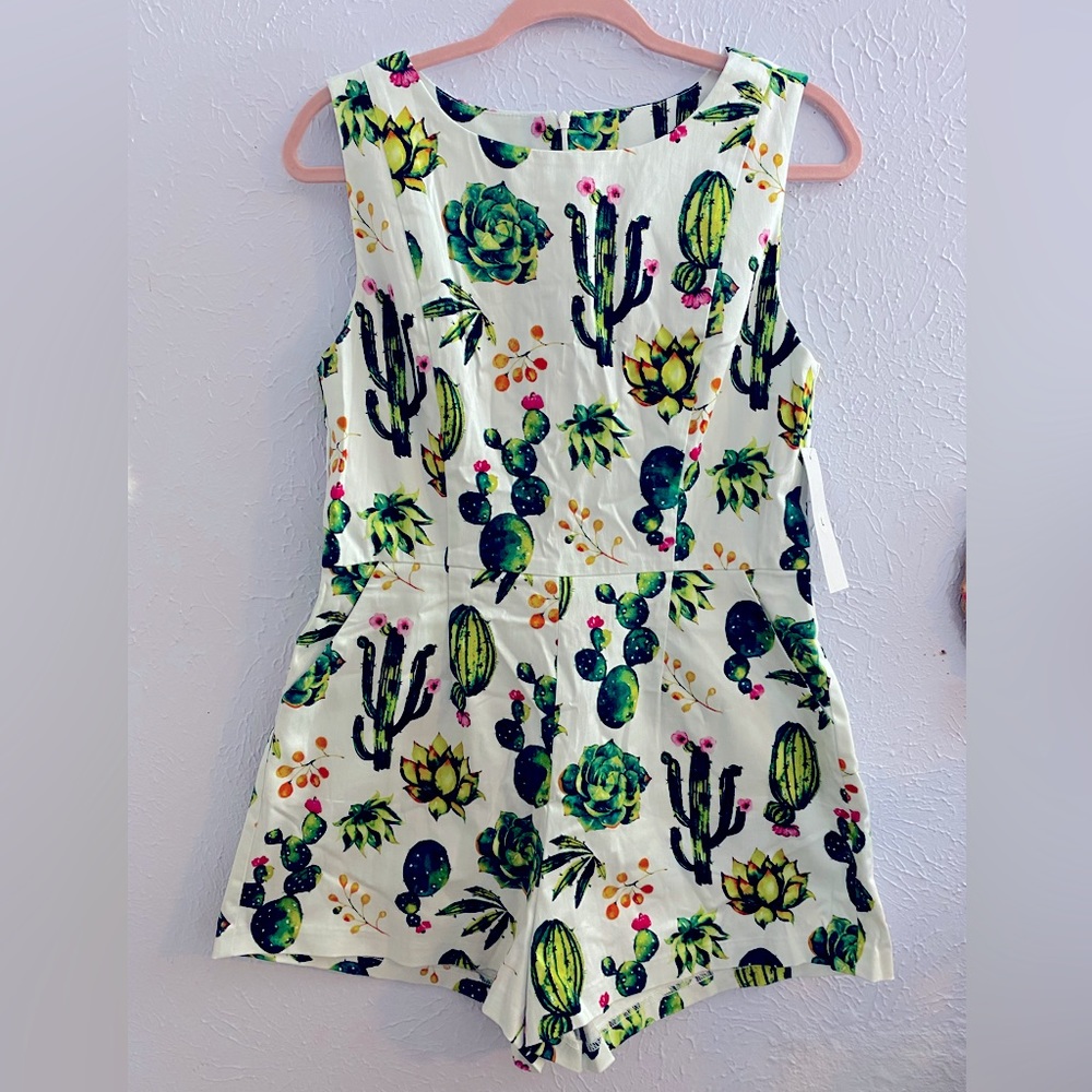 Short cactus romper